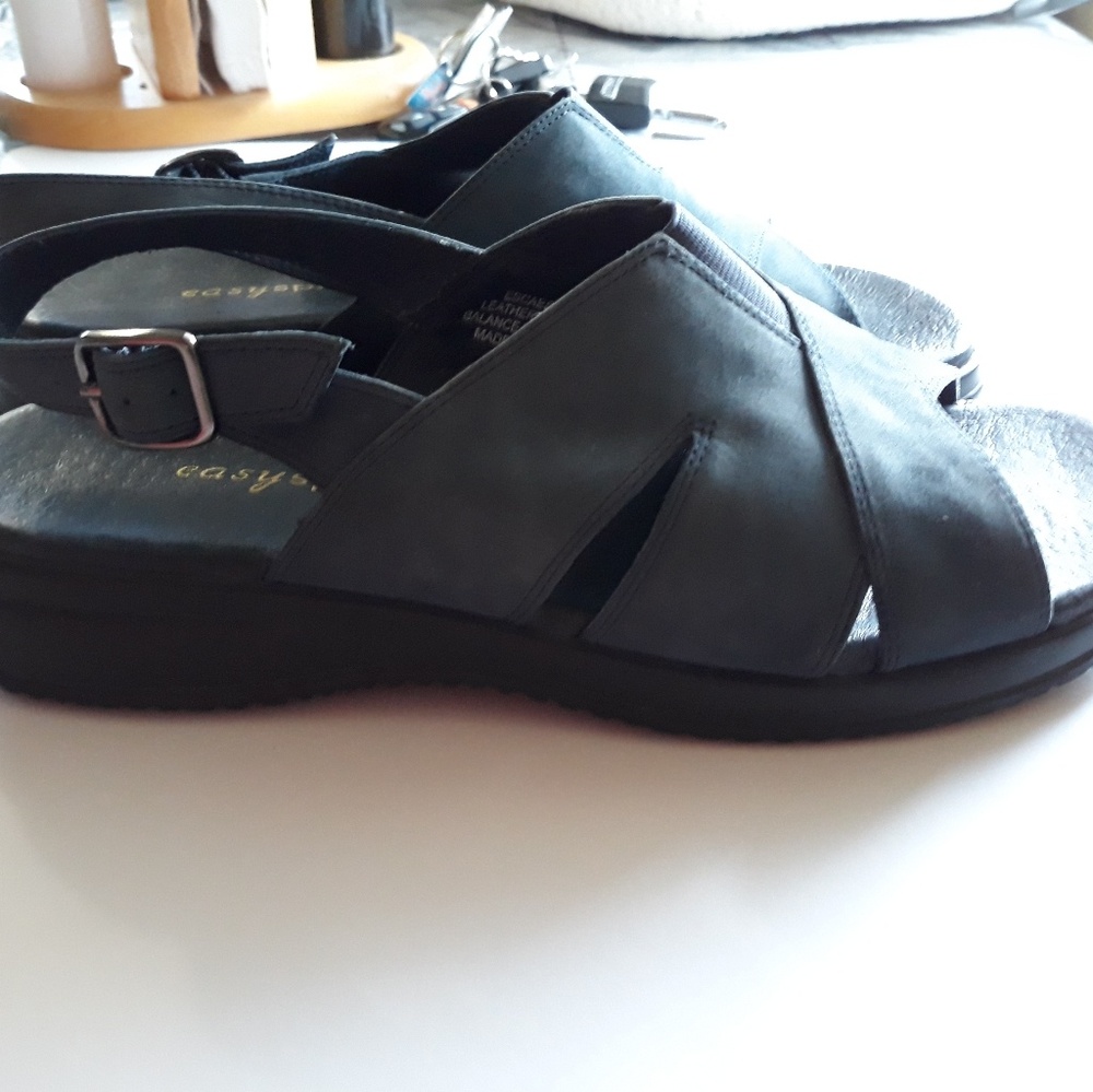 Easy spirit women Sandals size 8